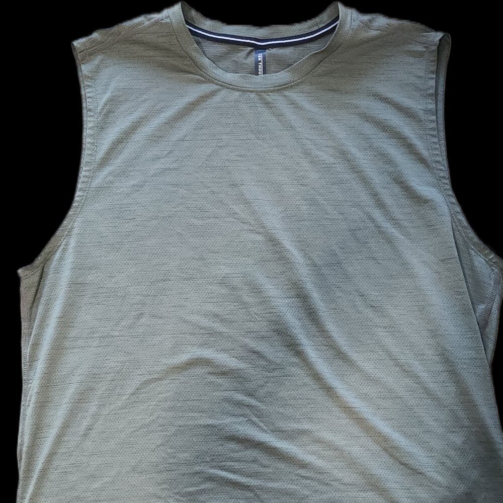Ten Thousand Durable or Interval Muscle Tee M Green
